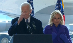 Biden faz sinal da cruz ao se referir a discurso de posse de Trump: &#039;Ainda temos muito o que fazer&#039;