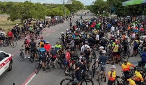 Ciclistas fazem protesto na PB-008 pedindo justiça por colega atropelado em faixa preferencial