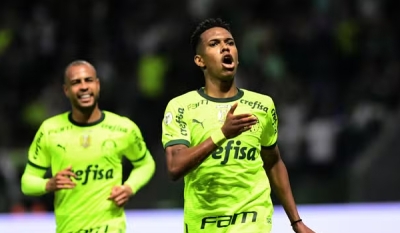 Palmeiras bate o Bahia em casa e cola na liderança do Brasileirão