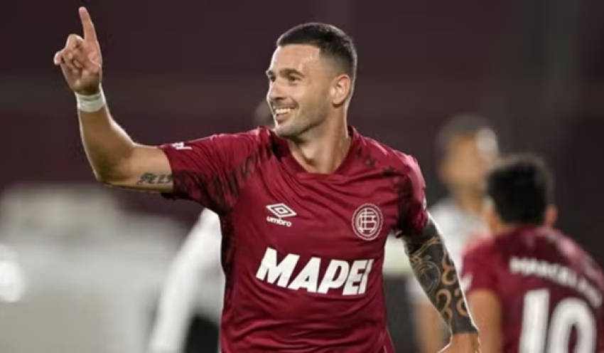Na estreia de Diniz, Vasco perde para Lanús e se complica na Sul-Americana