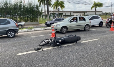 Motociclista morre após acidente com carreta na BR-230, em João Pessoa