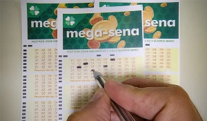 Sem ganhador, Mega-Sena acumula e prêmio vai a R$ 30 milhões