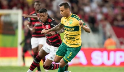 Com gols de garotos da base, Flamengo vira o jogo e vence o Cuiabá na Arena Pantanal