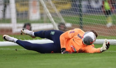 Com trio de novatos, seleção brasileira terá goleiro estreante depois de 62 jogos e 2020 dias