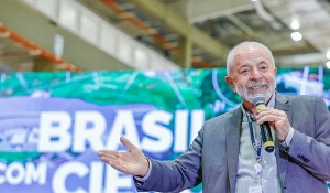 Em meio a corte de gastos, Lula afirma que governo não vai quebrar a economia brasileira