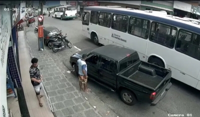 Motorista de ônibus é preso suspeito de estupro dentro de veículo, em Campina Grande