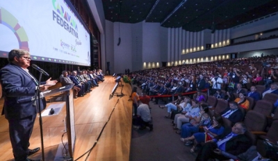 João Azevêdo participa de abertura da Caravana Federativa e do 1° Confep e destaca importância de gestão municipalista