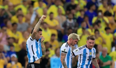 Brasil perde para a Argentina em noite de confusão no Maracanã