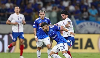 Cruzeiro sai na frente, mas Bahia consegue empate e dorme no G-6 do Brasileirão