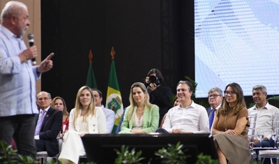 João Azevêdo participa de lançamento do Programa Escolas de Tempo Integral em Fortaleza e destaca realidade dos municípios da Paraíba