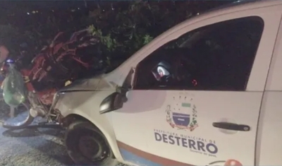 Motociclista morre após ser atingido por carro de prefeitura, no Sertão da Paraíba