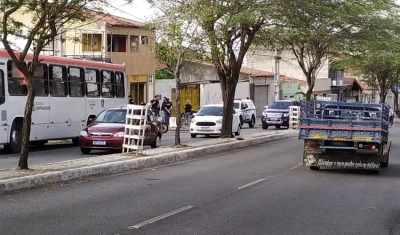 Homem é morto a tiros enquanto andava por avenida, em Campina Grande