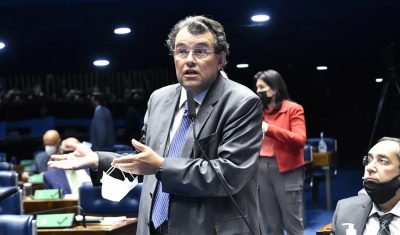 Líder do MDB, Eduardo Braga é designado relator da reforma tributária no Senado