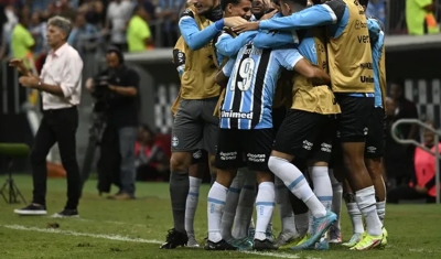 Grêmio vence o Campinense em Brasília e avança na Copa do Brasil