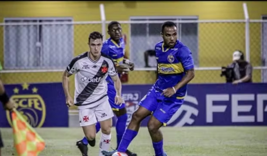 Sob vaias, Vasco fica no empate sem gols com o Sampaio Corrêa