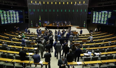 Câmara aprova MP do novo programa Mais Médicos