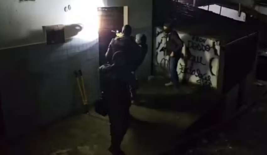 Operação cumpre mandados de busca e apreensão contra suspeitos de tráfico de drogas e assaltos, no Agreste da PB