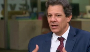 Medida de redução de preços de automóveis não é programa de longo prazo, diz Haddad