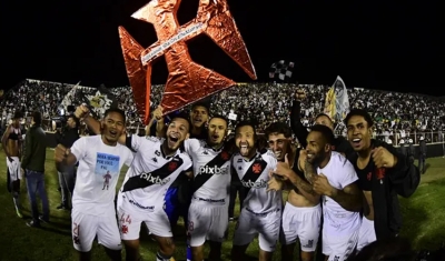 A espera acabou: Vasco vence o Ituano e está de volta à Série A