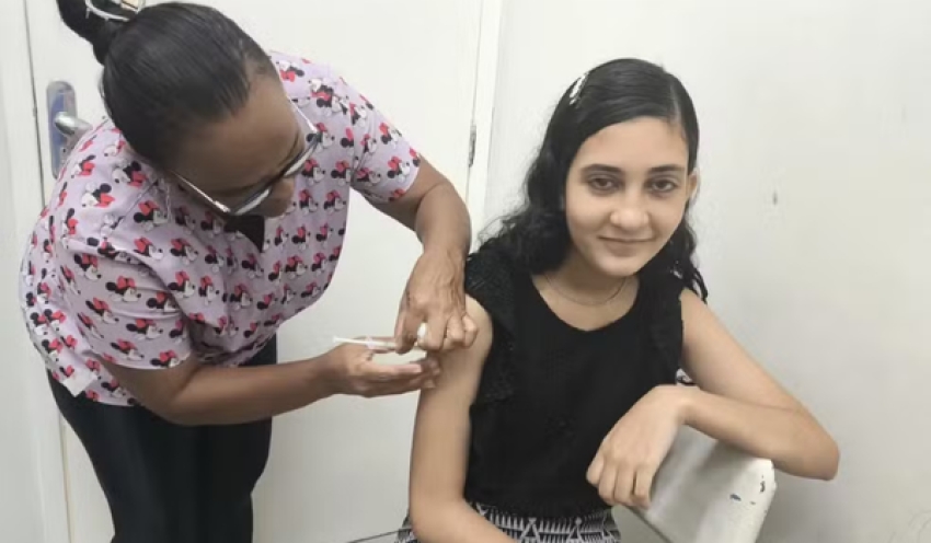 Vacinação contra HPV em João Pessoa: dose única para jovens de 15 a 19 anos vai até 17 de junho