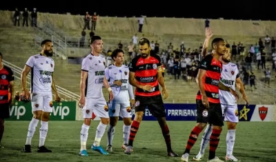 Campinense e Botafogo-PB empatam sem gols no Clássico Emoção