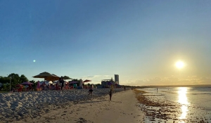 Um trecho de praia está impróprio para banho na Paraíba