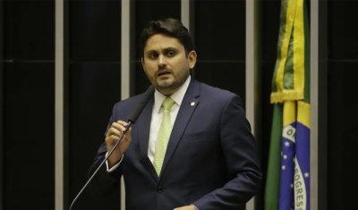 Líder do União Brasil diz que partido segue independente após crise com ministro