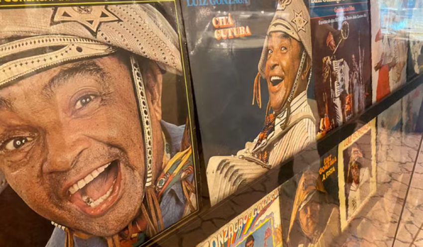 Luiz Gonzaga é celebrado em exposição no São João 2026 de Campina Grande