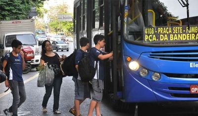 Volume de serviços recua 0,6% em outubro, revela IBGE