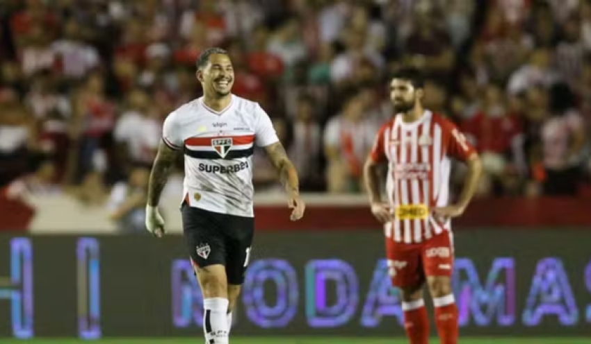 São Paulo vence o Náutico mais uma vez e avança às oitavas da Copa do Brasil