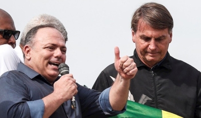 Pazuello avisou ao Exército que iria a ato com Bolsonaro em 2021