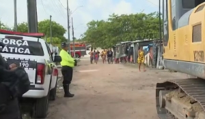 Terreno ocupado por barracos improvisados sofre reintegração de posse para construção de praça na Zona Sul de João Pessoa