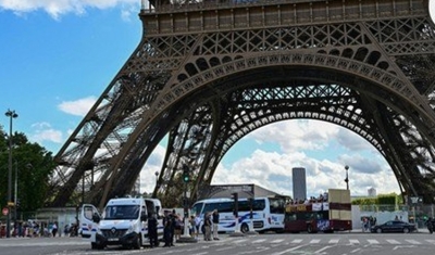 Polícia francesa investiga dois alertas falsos de bomba na Torre Eiffel