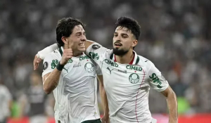 Palmeiras vence Fluminense e sai em vantagem por vaga na final da Libertadores