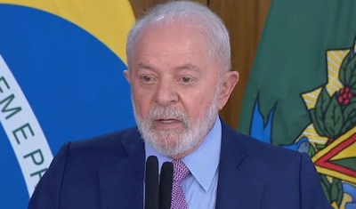 Lula assina revogação de trecho de MP e mantém desoneração de 17 setores da economia