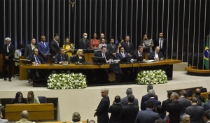 Congresso abre Ano Legislativo com discursos em defesa da democracia
