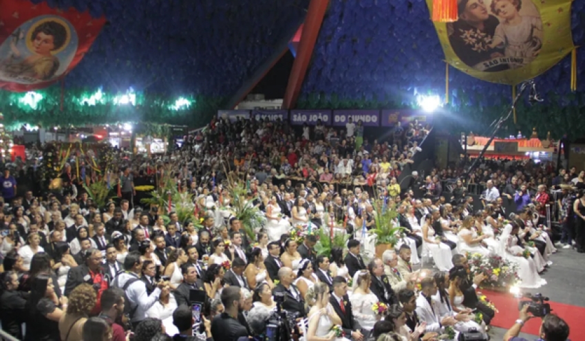 São João 2025 de Campina Grande tem casamento coletivo com 100 casais neste Dia dos Namorados
