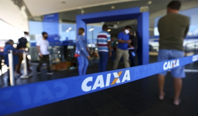 Caixa começa a pagar hoje abono salarial de 2021