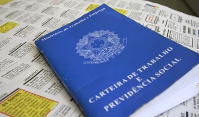 Brasil criou 135 mil empregos formais em novembro, 56,8% menos que no ano passado