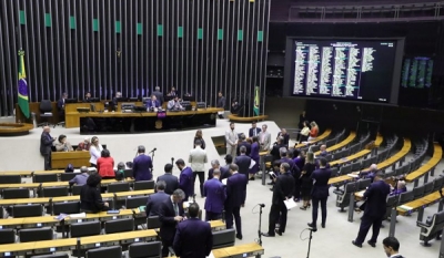 Plenário pode votar hoje proposta que trata de licitação em situação de calamidade