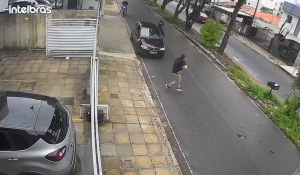Empres&aacute;rio que disputou prefeitura de Bayeux, na PB, &eacute; morto a tiros em frente a loja de carros, em Jo&atilde;o Pessoa