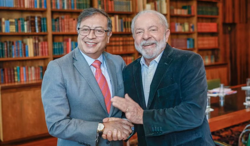 Lula liga para Gustavo Petro antes do fim do mandato e destaca parceria com Colômbia