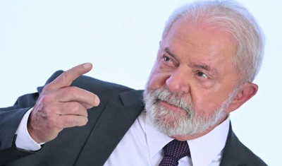 Lula diz que vai &#039;continuar batendo&#039; no Banco Central para reduzir taxa básica de juros da economia