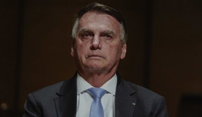 Defesa pede ao STF devolução do passaporte de Bolsonaro