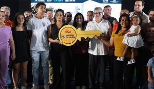 João Azevêdo entrega 176 unidades habitacionais dentro das comemorações pelos 160 anos de Campina Grande