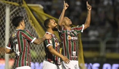 De virada, Fluminense vence Goiás em jogo com oito gols e quebra série negativa