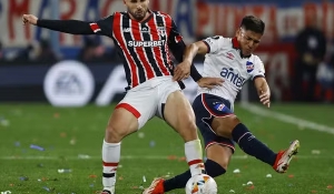 São Paulo joga mal, mas segura empate sem gols contra o Nacional fora de casa