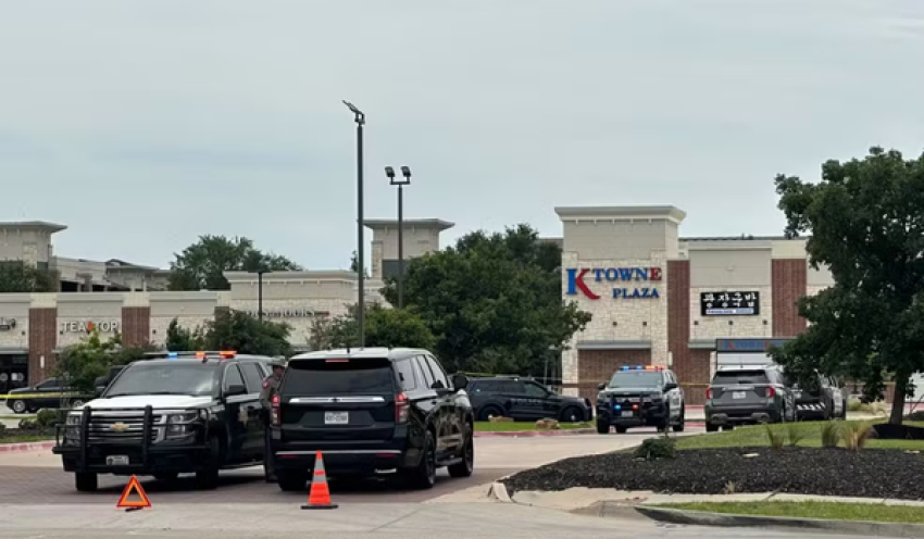 Duas pessoas morreram e três ficaram feridas após tiroteio em shopping em Dallas, nos EUA