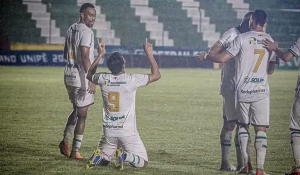 Sousa vence o Treze, no Marizão, e larga em vantagem na semifinal do Campeonato Paraibano