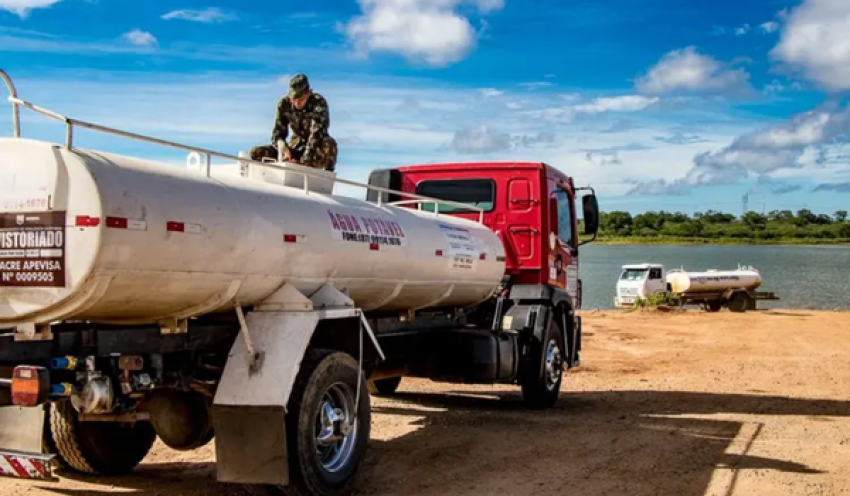 Seca: Alcantil abre licitação de R$ 720 mil para contratação de carro-pipa